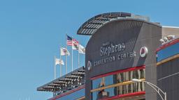 Hotel dekat Reba McEntire at Allstate Arena