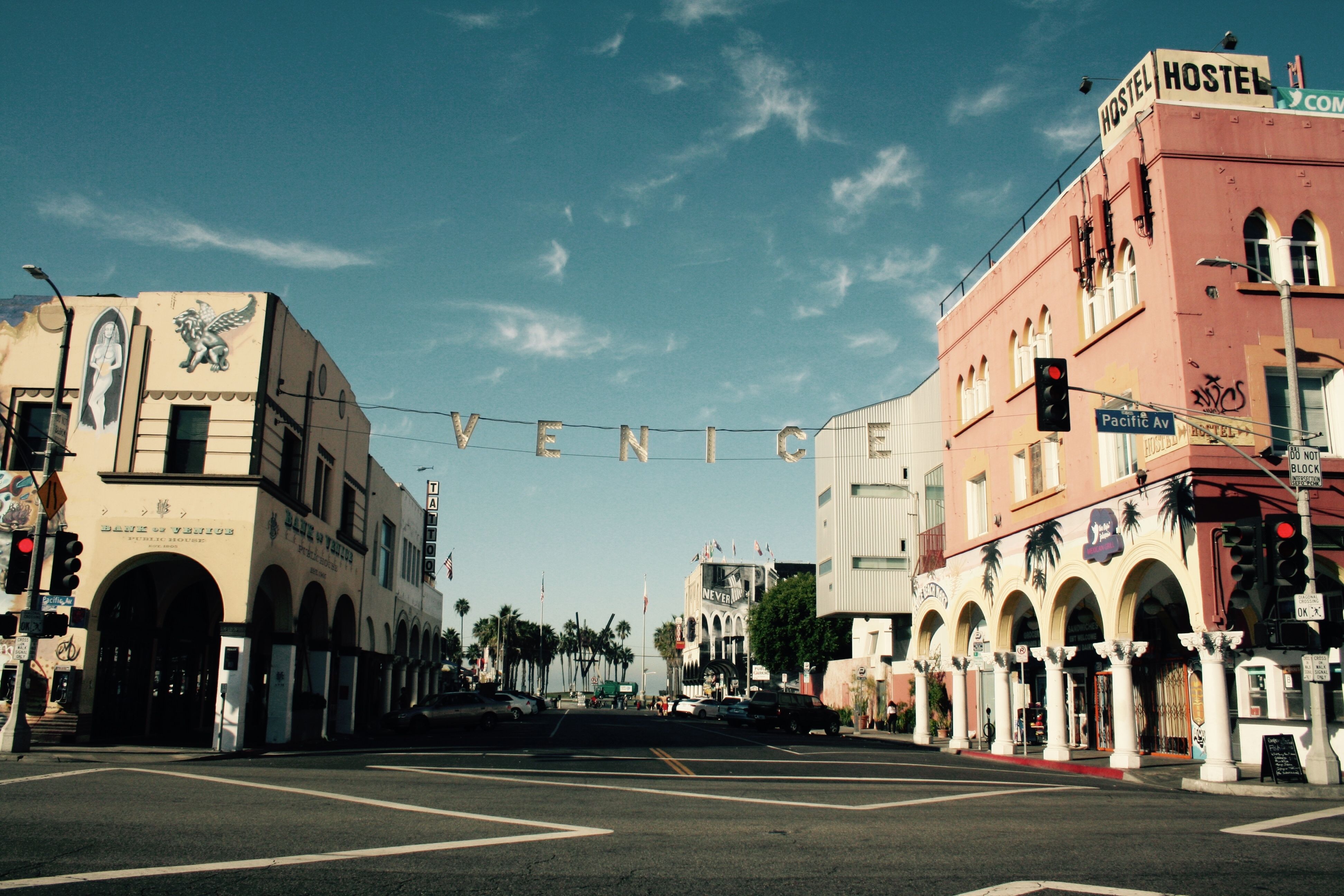 Sewa Mobil Venice (Los Angeles) Telusuri Sewa Mobil di KAYAK
