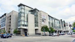 Hotel dekat Women Empower Expo 2020