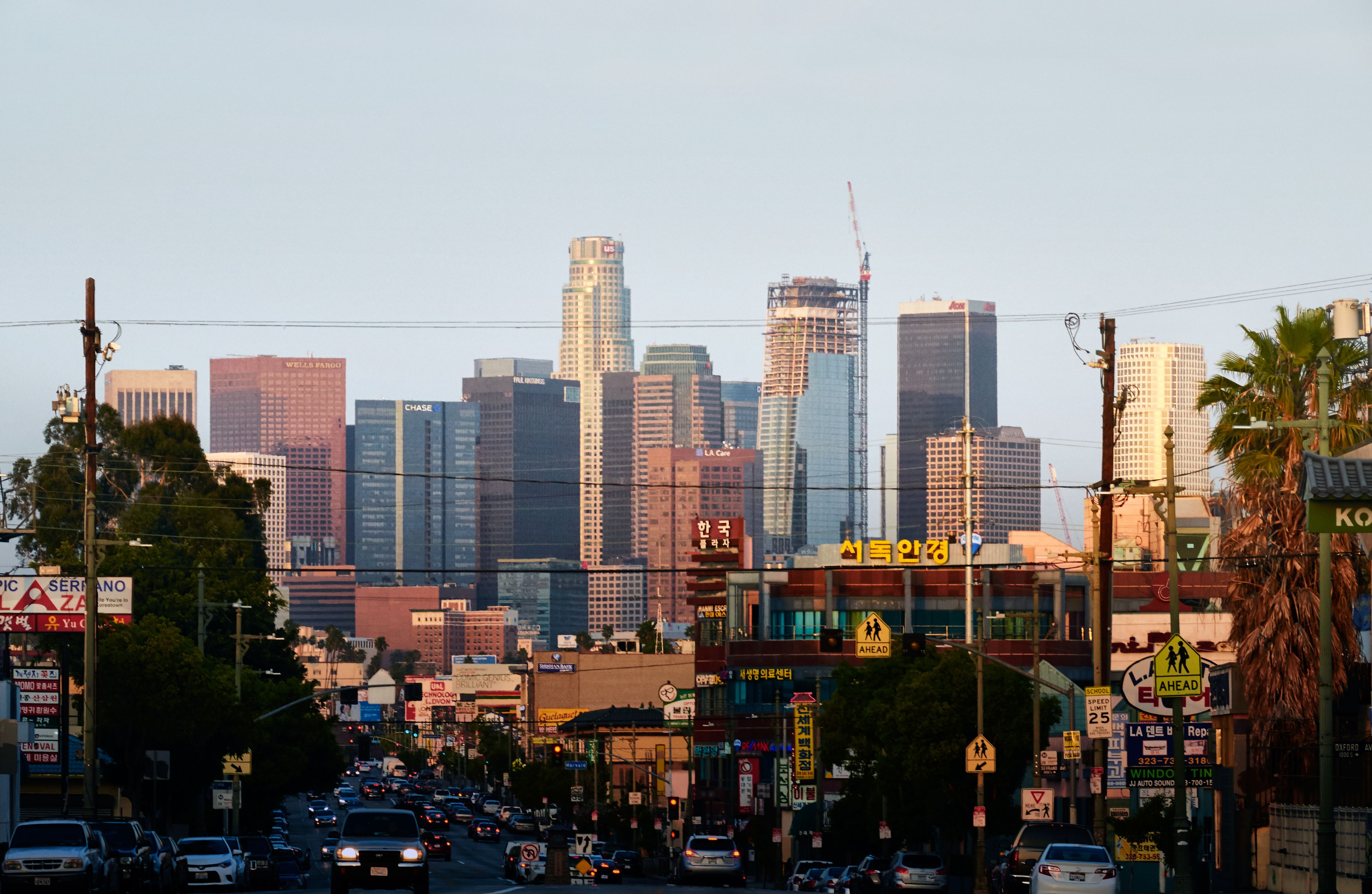 Sewa Mobil Koreatown (Los Angeles) Telusuri Sewa Mobil di KAYAK