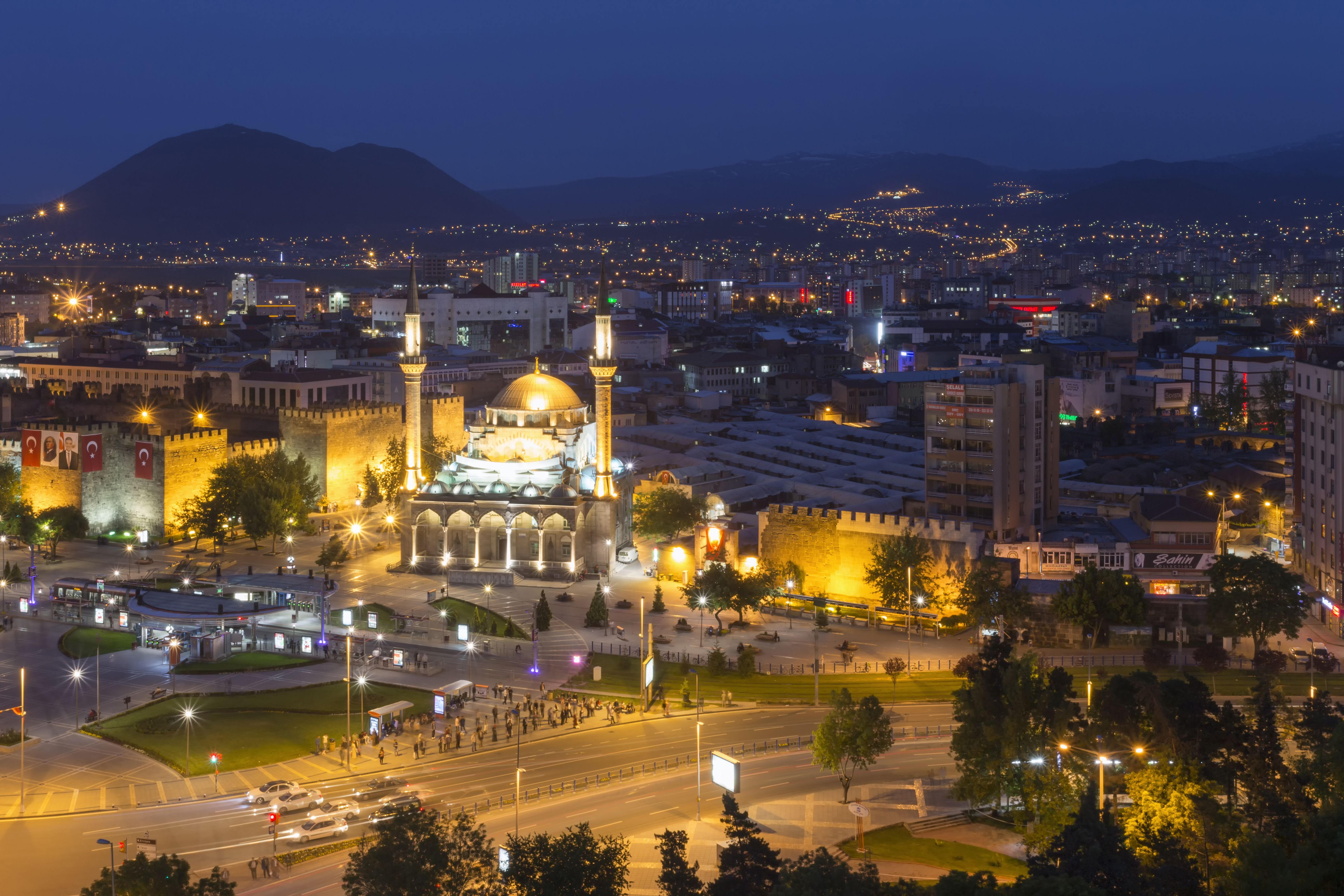 Istanbul Ist Status Penerbangan Peta Dsb Kayak