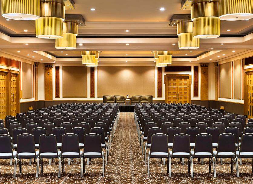 Ruang konferensi Foto