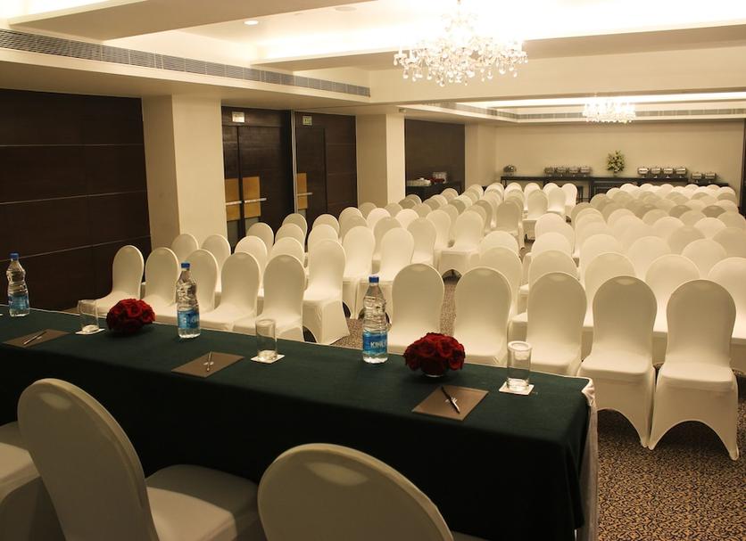 Ruang konferensi Foto