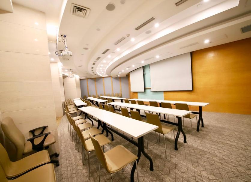 Ruang konferensi Foto