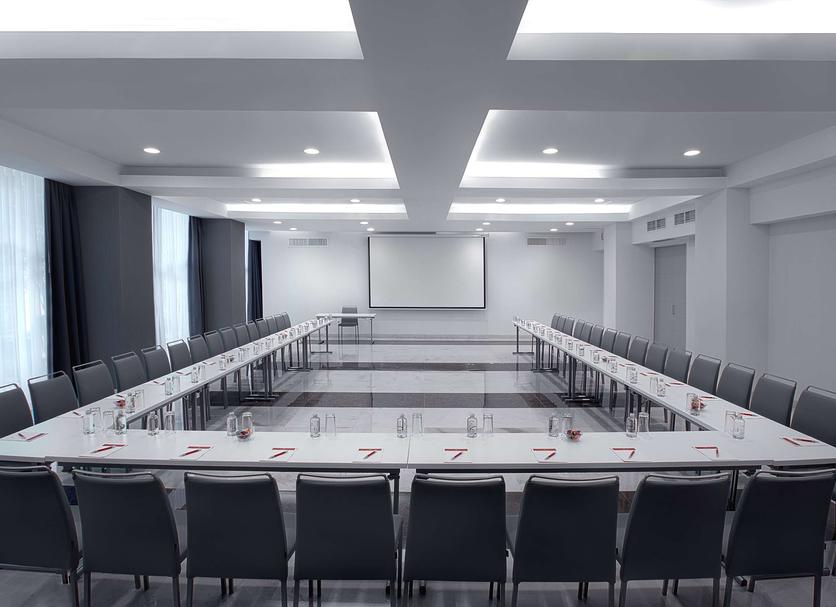 Ruang konferensi Foto
