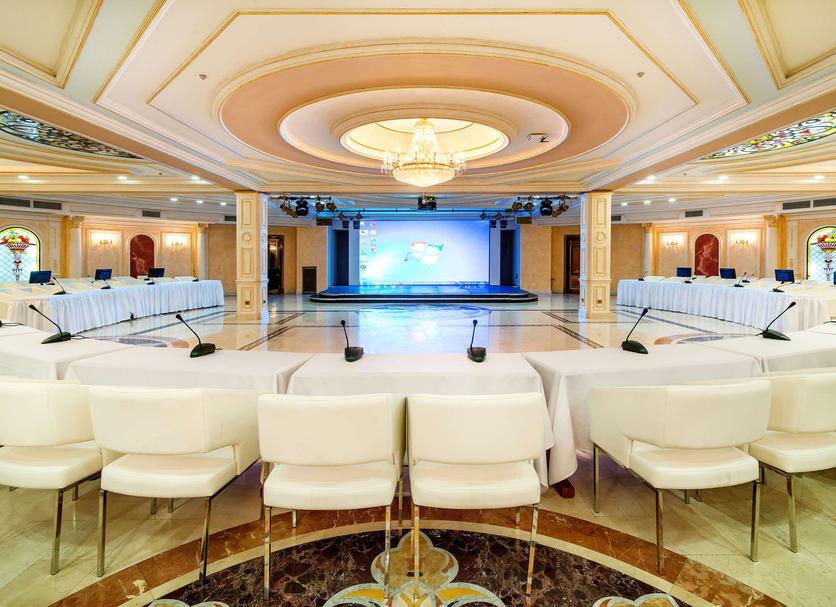 Ruang konferensi Foto