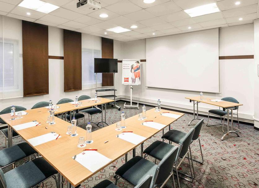 Ruang konferensi Foto
