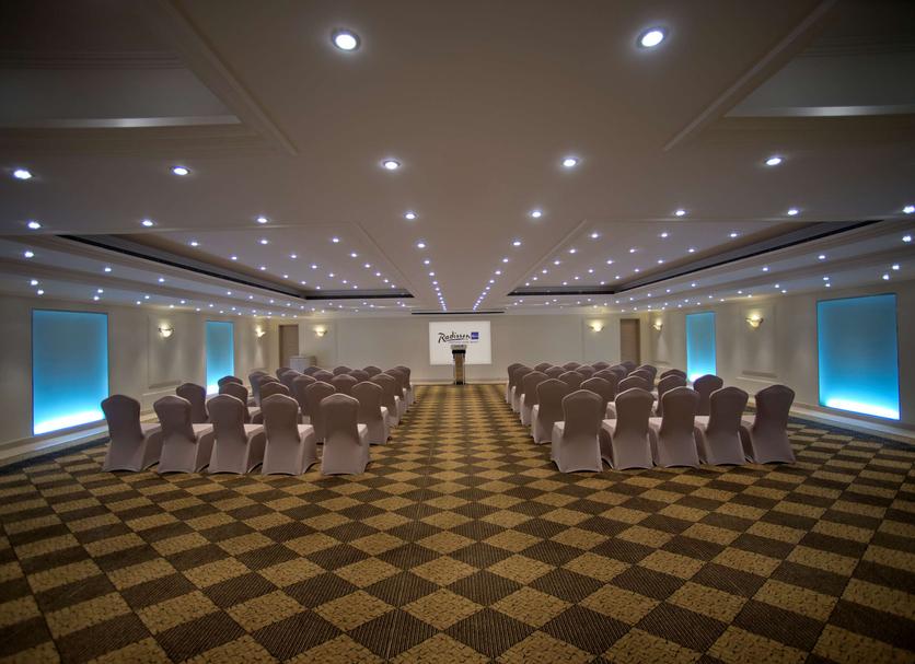 Ruang konferensi Foto