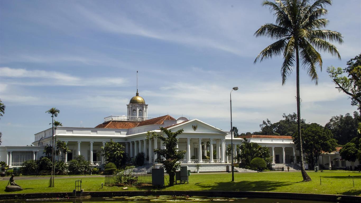 Duta Hotel