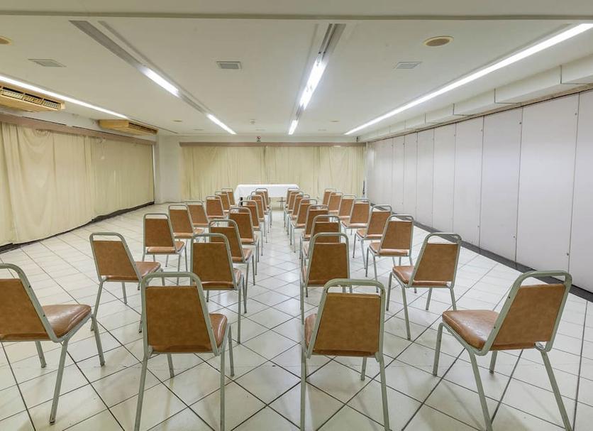 Ruang konferensi Foto