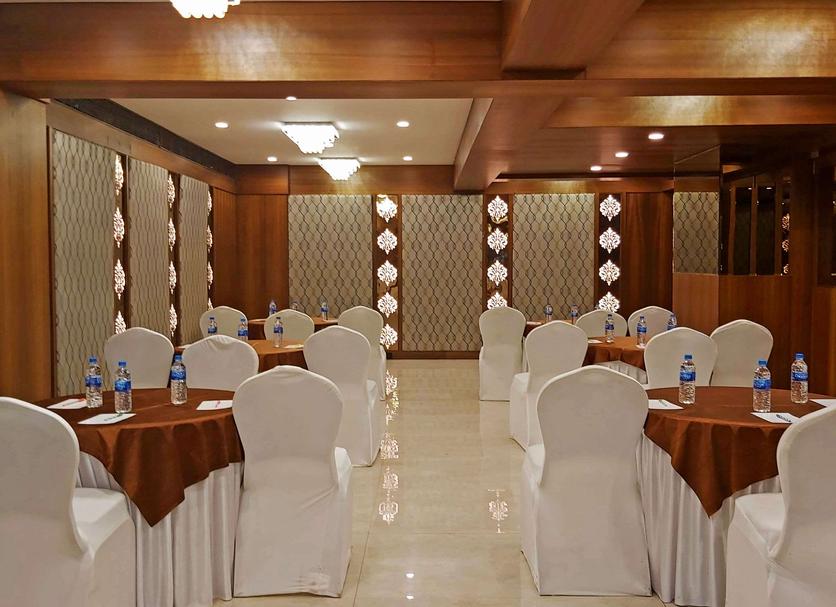 Ruang konferensi Foto
