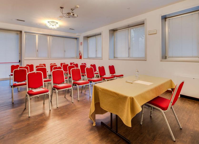 Ruang konferensi Foto