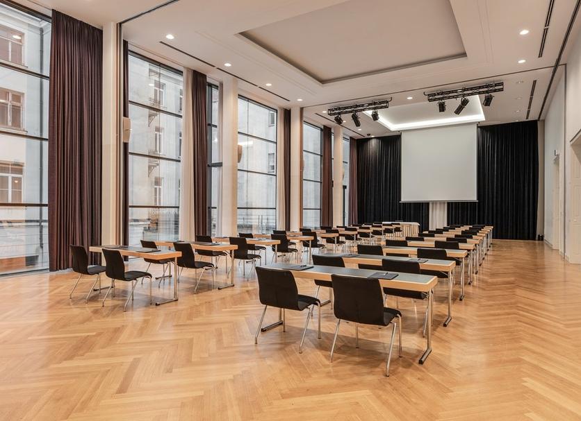 Ruang konferensi Foto