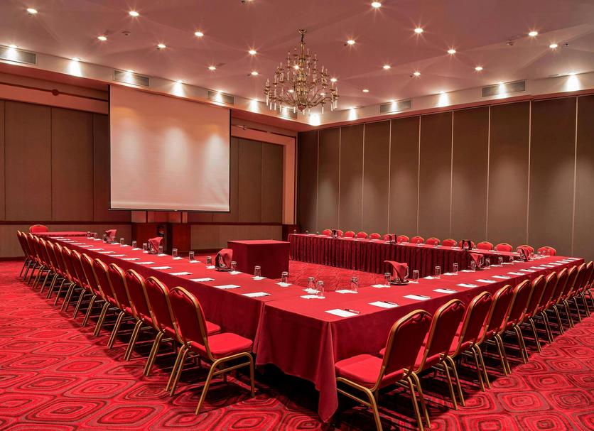 Ruang konferensi Foto