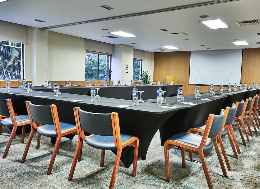 Ruang konferensi Foto