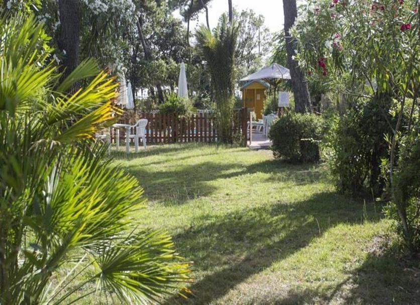 Pemandangan luar Foto