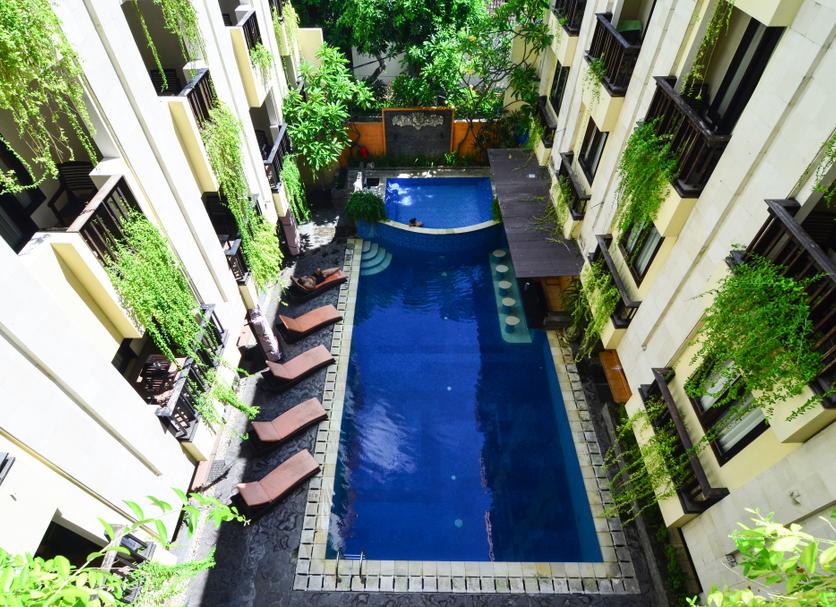 Kolam Foto