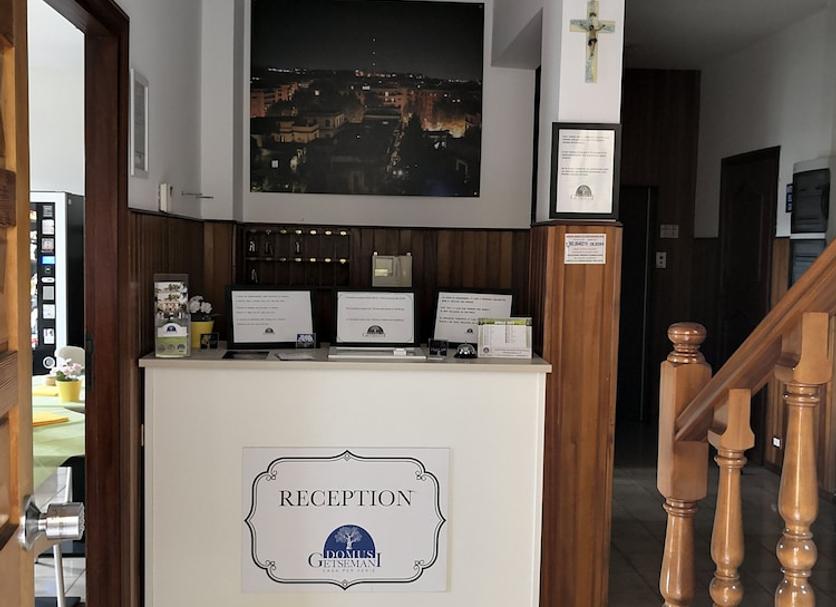 Resepsionis Foto