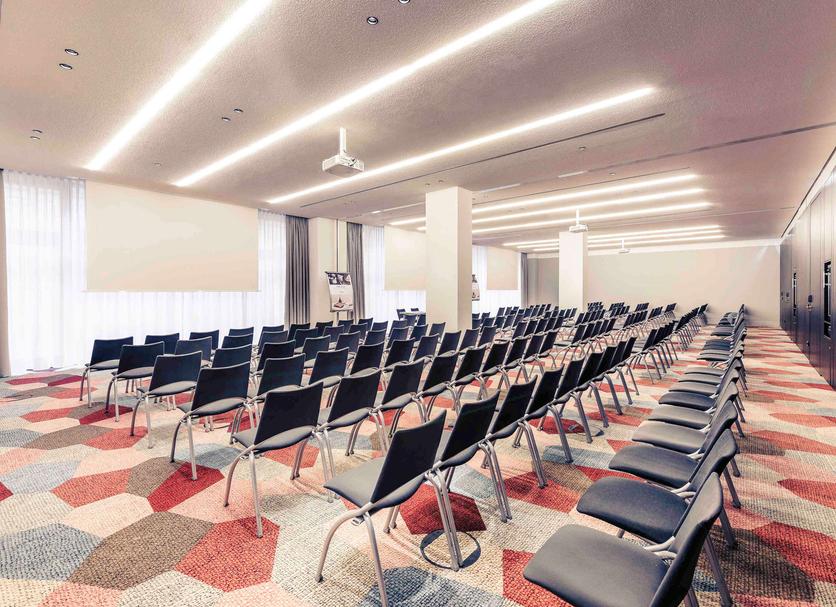 Ruang konferensi Foto