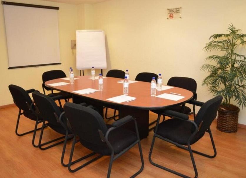 Ruang konferensi Foto