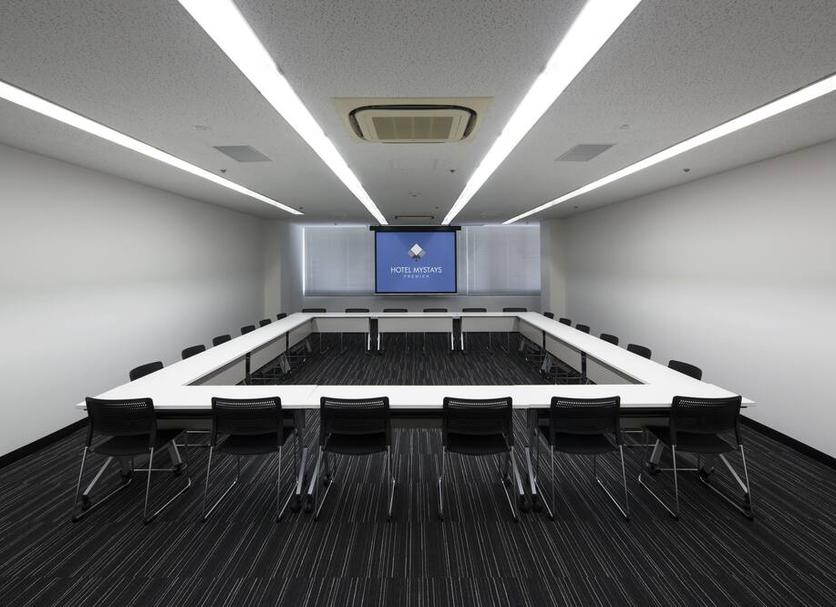 Ruang konferensi Foto