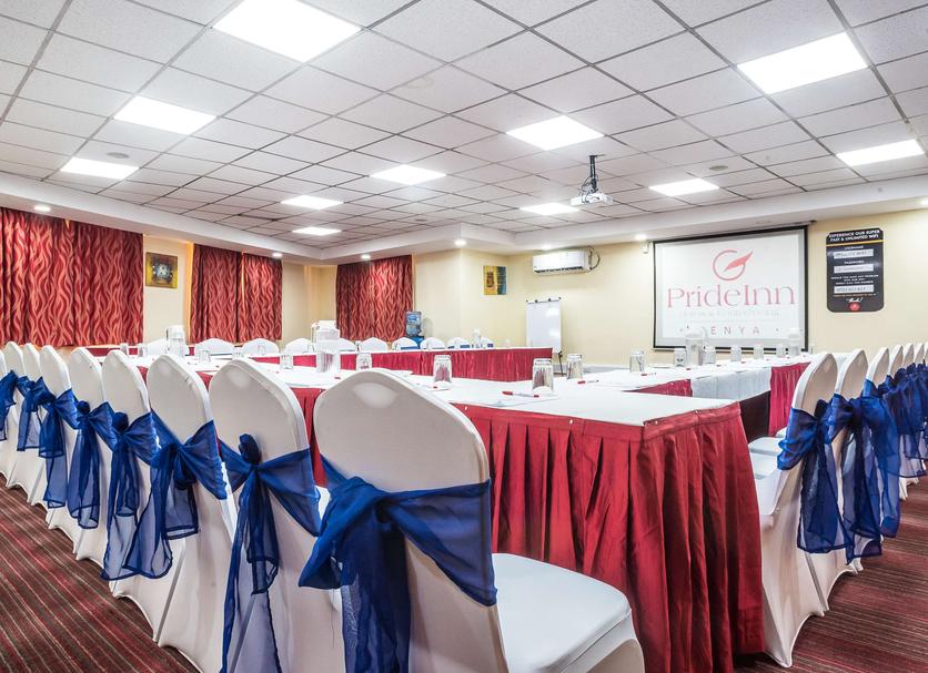 Ruang konferensi Foto