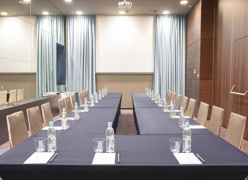 Ruang konferensi Foto
