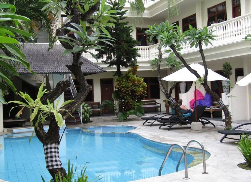 Kolam Foto