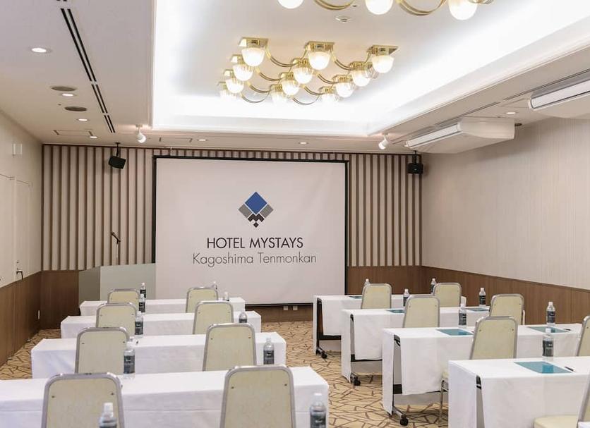 Ruang konferensi Foto