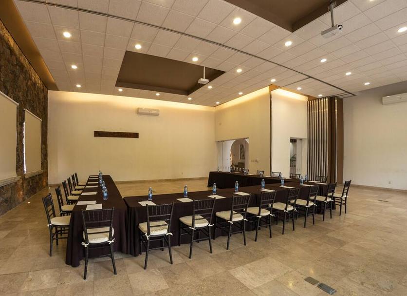 Ruang konferensi Foto