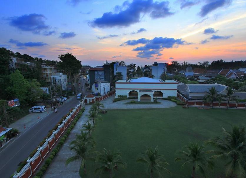 Pemandangan luar Foto