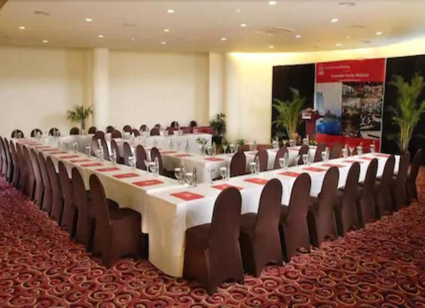 Ruang konferensi Foto