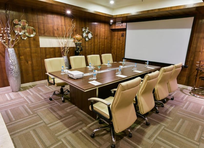 Ruang konferensi Foto