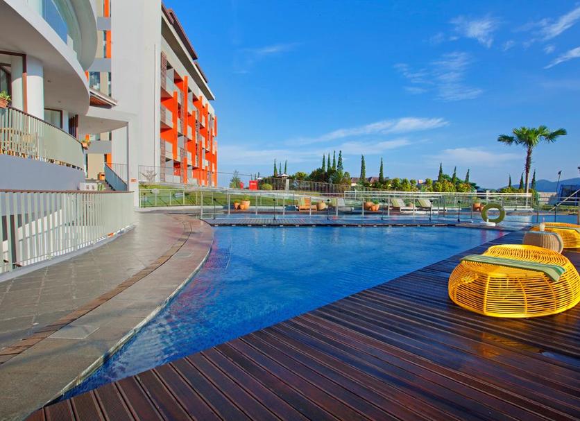 Kolam Foto