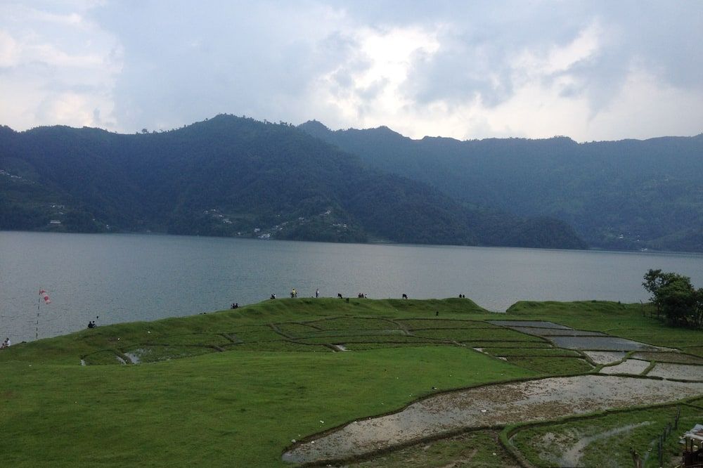 Pemandangan luar