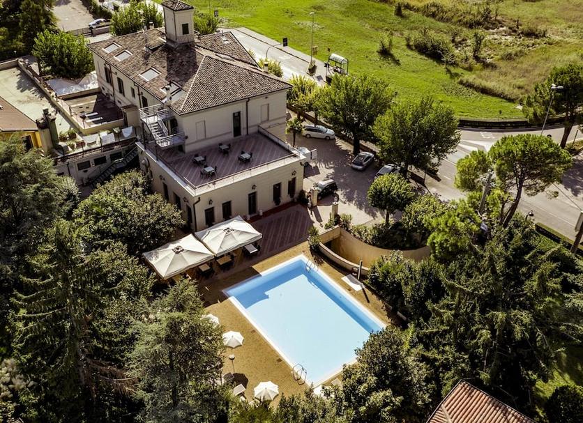 Kolam Foto