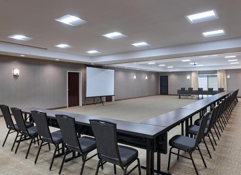 Ruang konferensi Foto