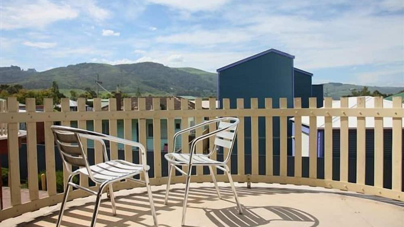 Apollo Bay Backpackers Lodge