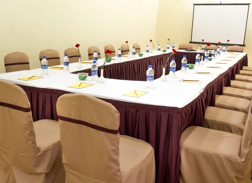 Ruang konferensi Foto