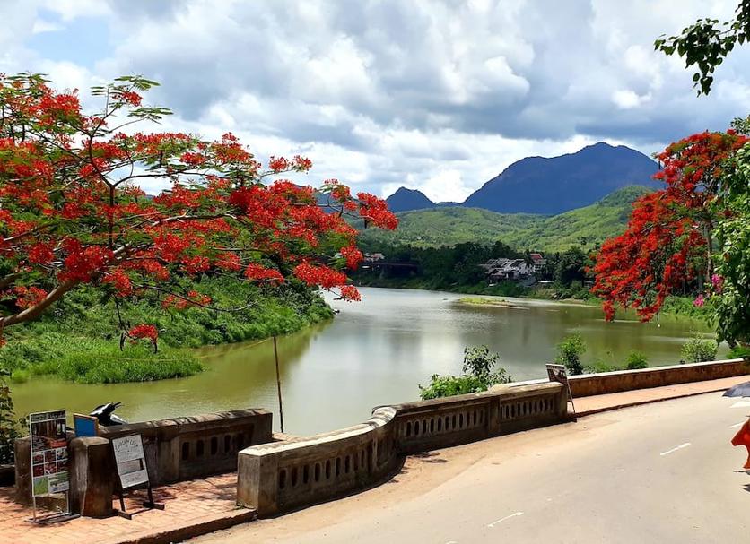 Pemandangan luar Foto