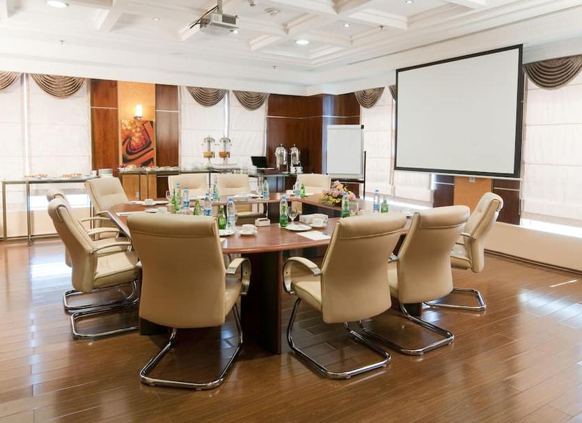 Ruang konferensi Foto
