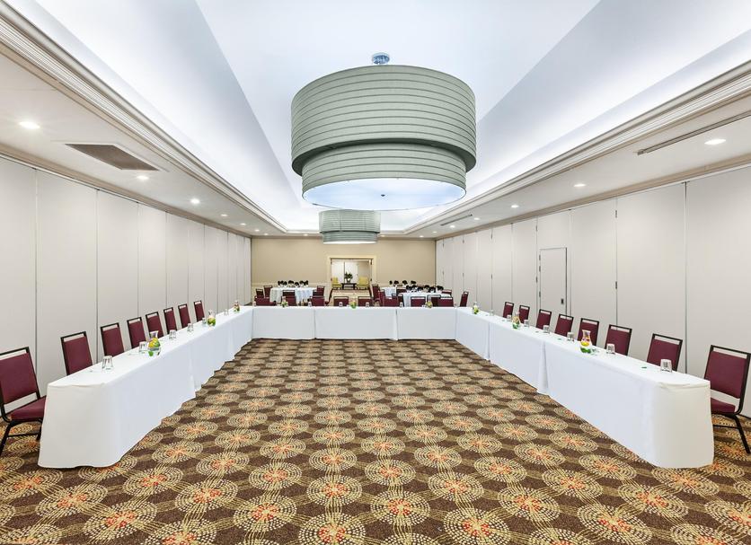 Ruang konferensi Foto