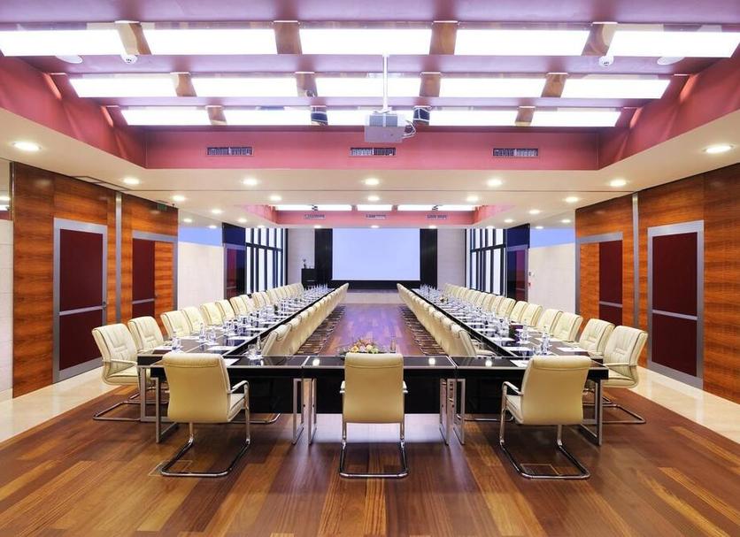 Ruang konferensi Foto