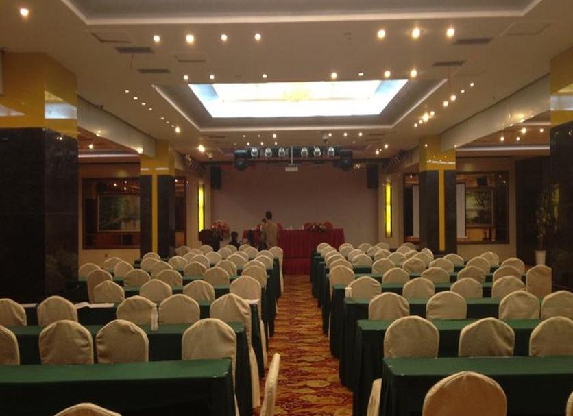 Ruang konferensi Foto