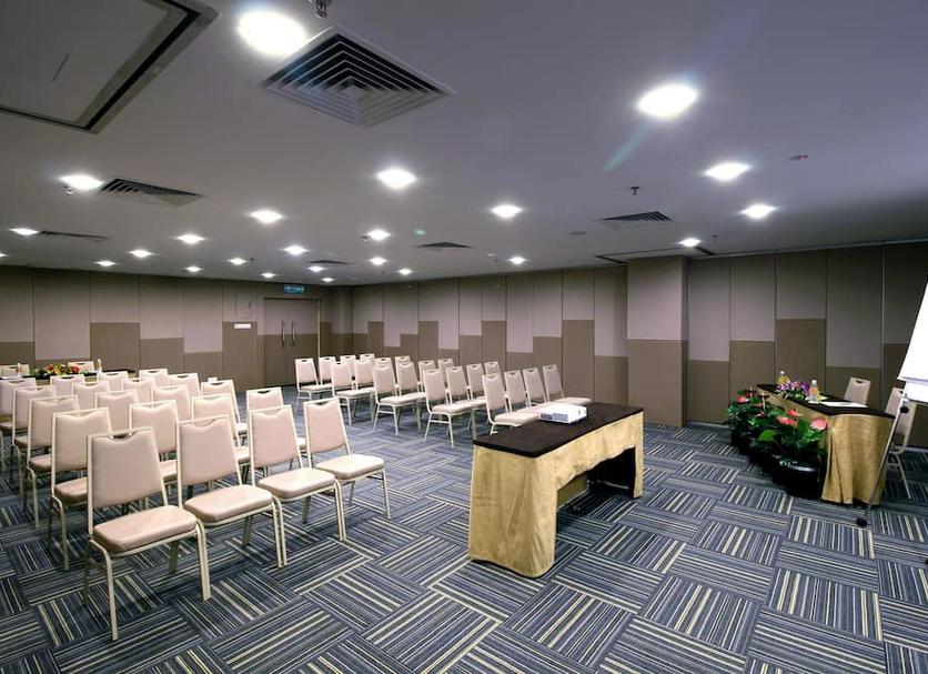 Ruang konferensi Foto