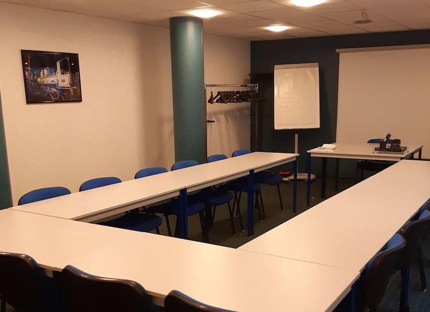 Ruang konferensi Foto