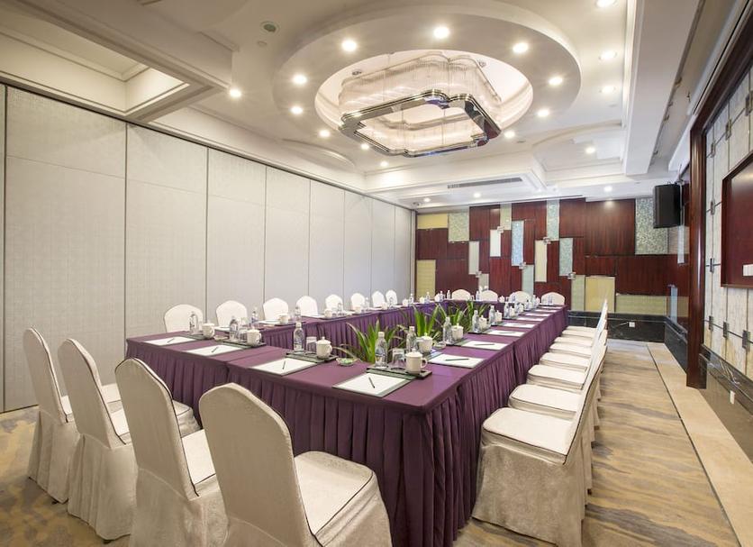 Ruang konferensi Foto