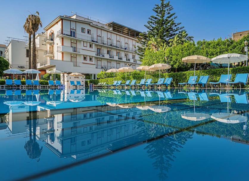 Kolam Foto