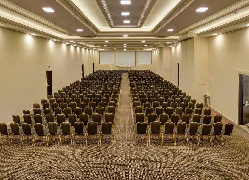 Ruang konferensi Foto