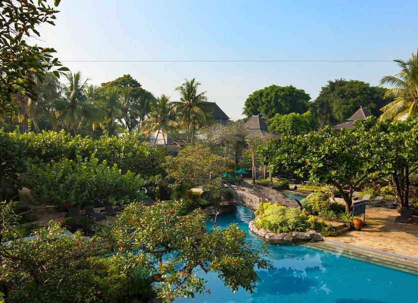 Pemandangan luar Foto